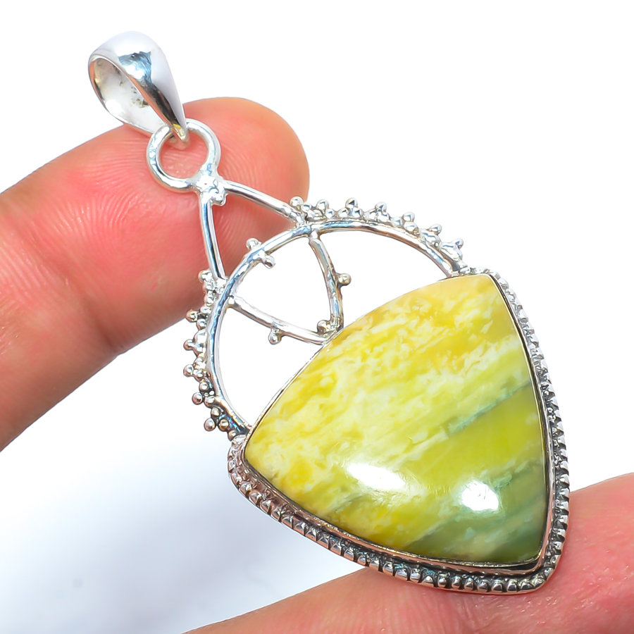 Serpentine 925 Sterling Silver Pendant, Handmade Pendant, Trillion Pendant, Green Pendant, Unique Silver Pendant, Fine Pendant, Silver Jewelry Pendant